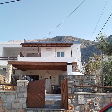 Manolakis Pizanias Apartment Emborios Exterior photo